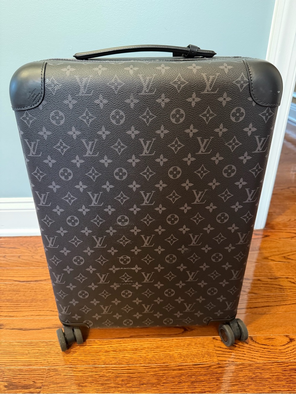 Louis Vuitton Horizon 55 Monogram Eclipse Suitcase Carry-On Luggage